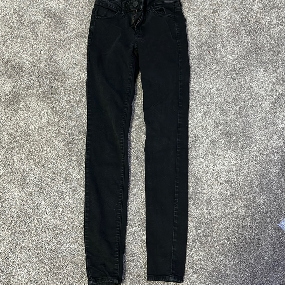 Black American Eagle Skinny Jeans